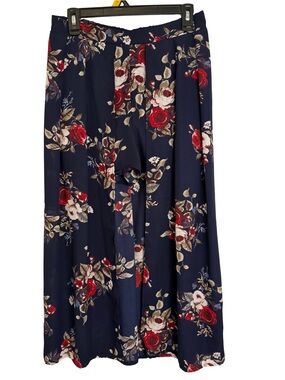 3/$20 Justify Navy Blue Floral Print Shorts with Attached Maxi Skirt Size Large